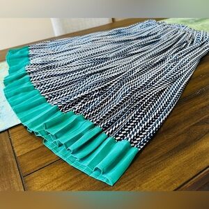 Black and White Pleated Midi Skirt for Casual Wear